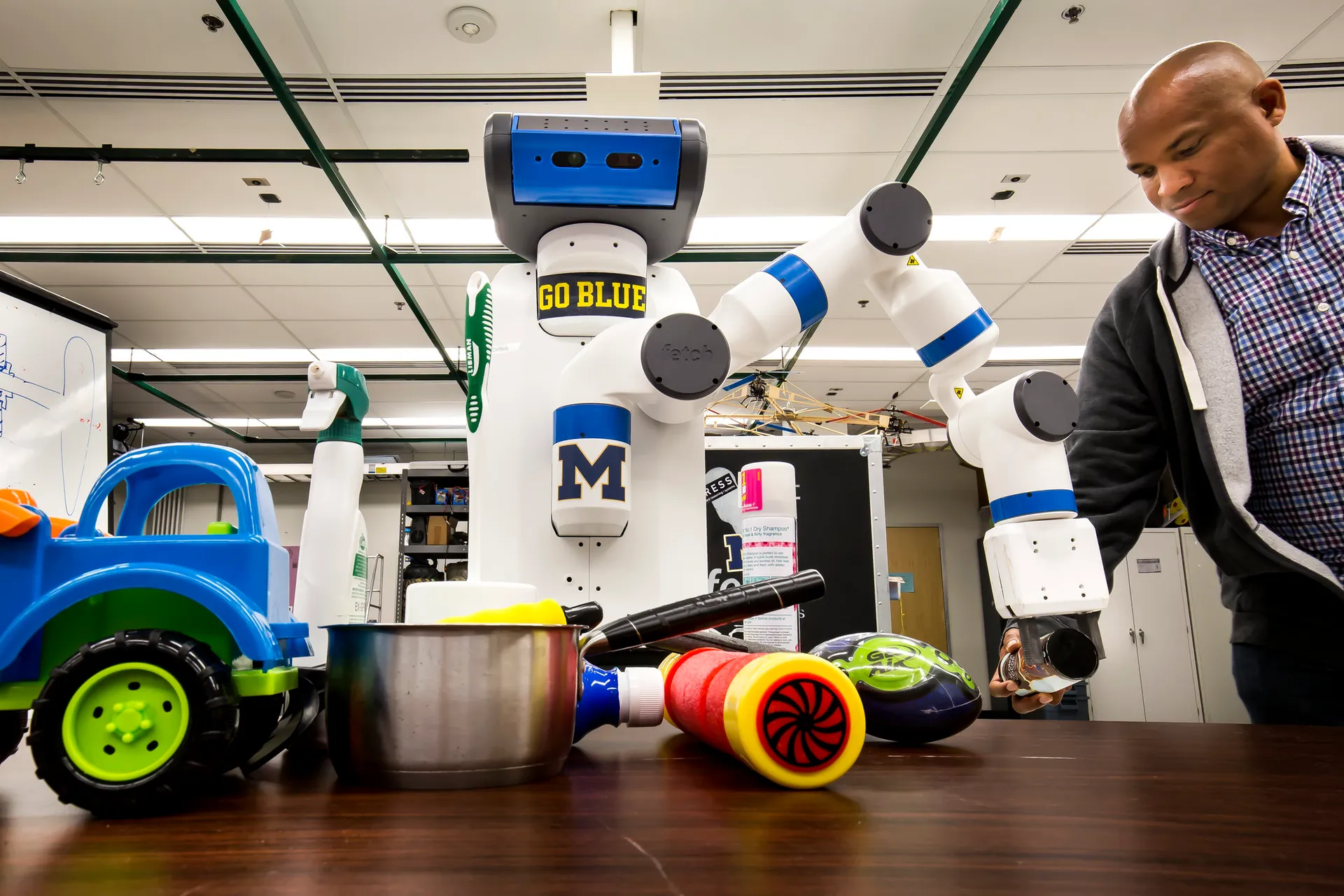 Robot Learning & Foundational Models